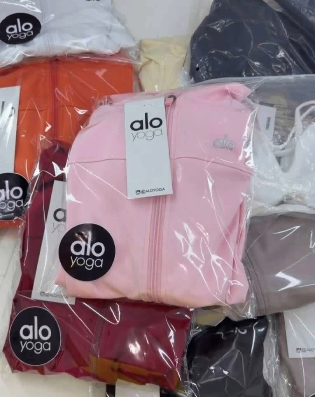 Alo Yoga Clothes Sale
