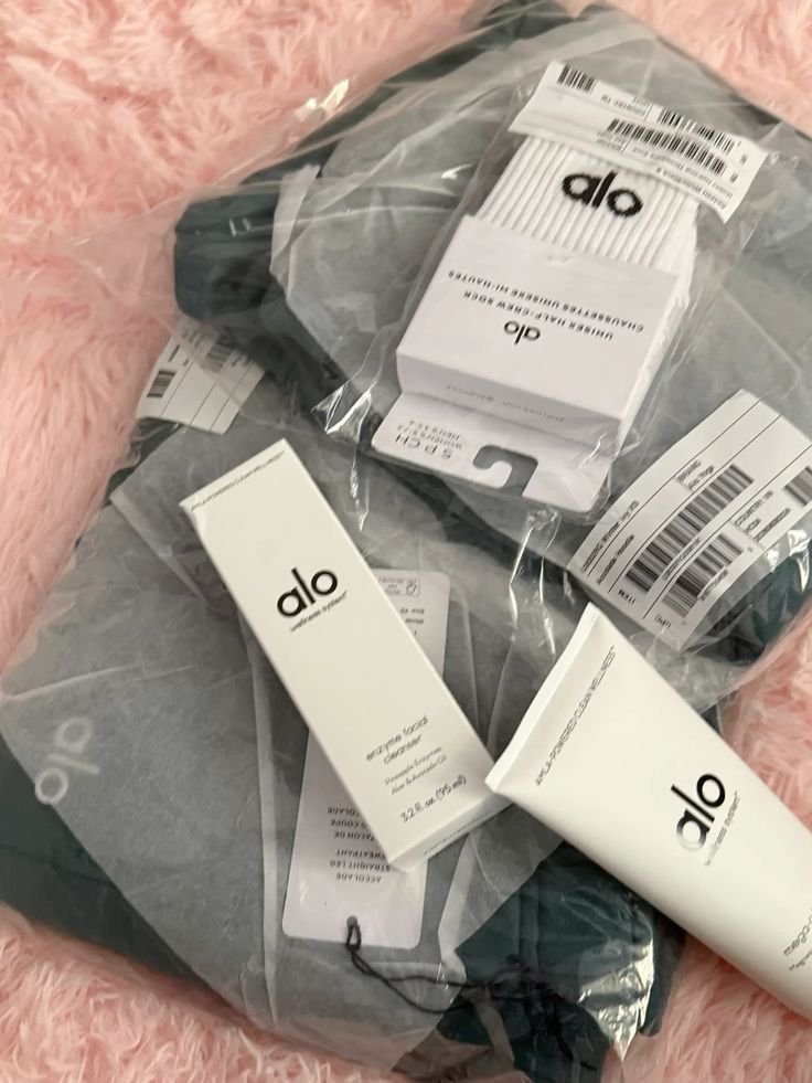 Alo Yoga Clothes Sale