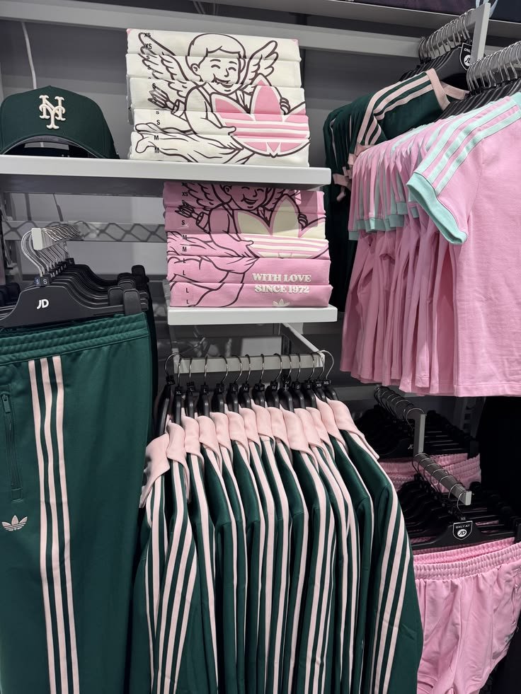 Women's Adidas Apparel Pallet