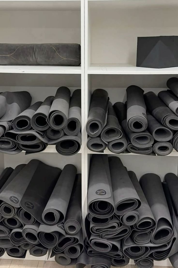 lululemon yoga mat