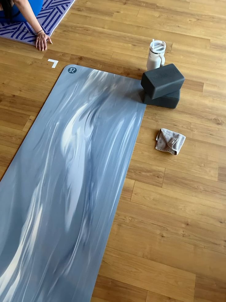 lululemon yoga mat
