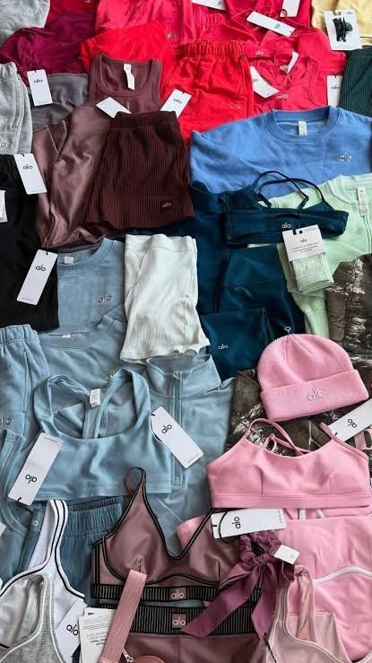 Alo Yoga Clothing Pallets